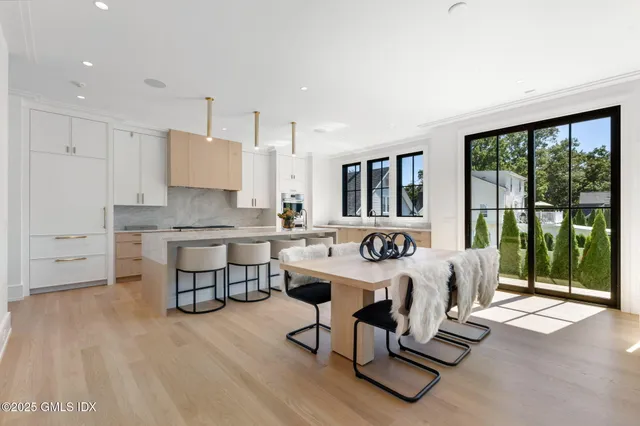 $7,699,000 | 48 Lexington Avenue, Greenwich, CT 06830