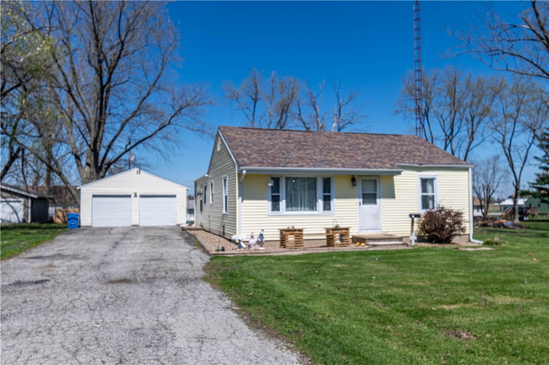 10 West Westway Drive Decatur, IL 62522 - Photo 1 of 19 Gallery Image 1