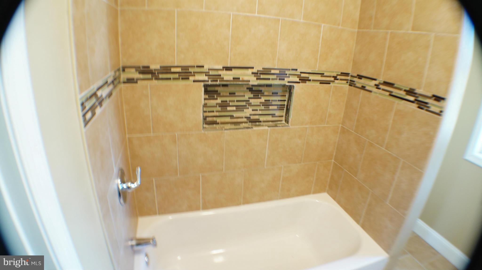 1902 Cedric Road Baltimore, MD 21216 - Photo 16 of 27 Bath