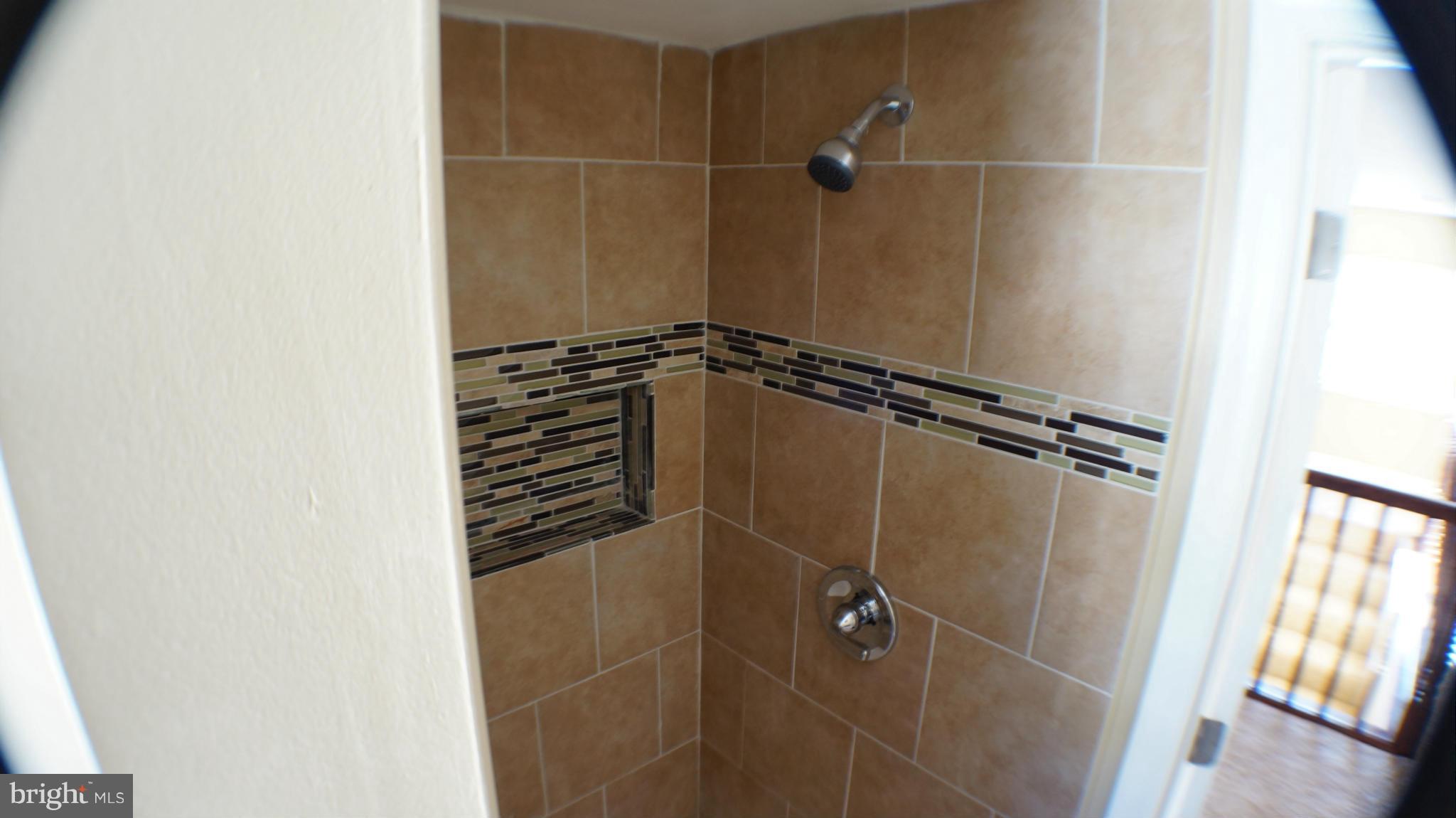 1902 Cedric Road Baltimore, MD 21216 - Photo 23 of 27 Bath