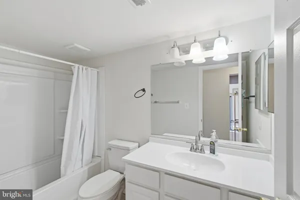 $309,950 | 118 Westwick Court, Unit 1, Sterling, VA 20165