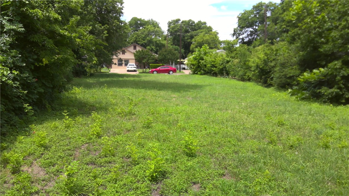 919 Linn Street Waco, TX 76704 - Photo 2 of 3