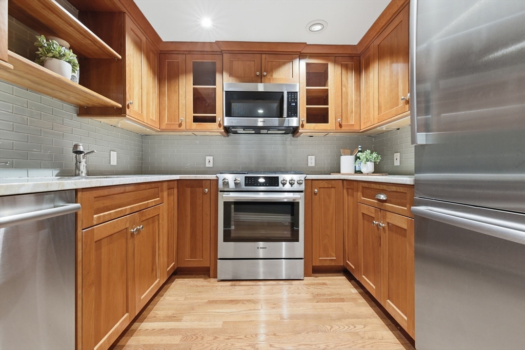 84 Myrtle Street, Unit 1 Boston, MA 02114 - Photo 6 of 14