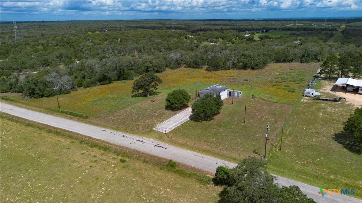 84 Longhorn Road Stockdale, TX 78160 - Photo 2 of 31