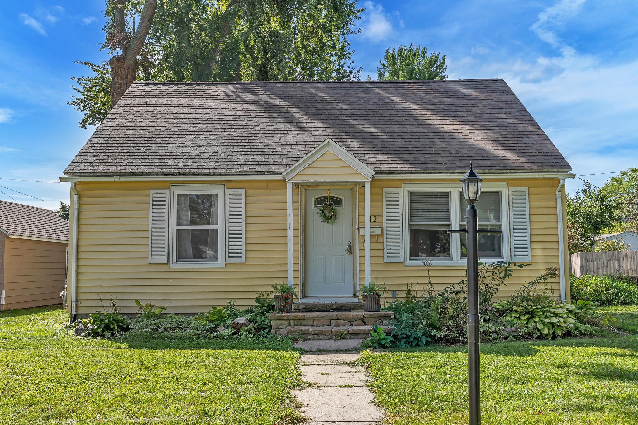512 10th Street Baraboo, WI 53913 - Photo 1 of 29 Gallery Image 1