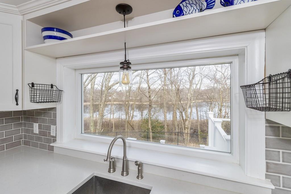 9 Roberts Road Canton, MA 02021 - Photo 3 of 28 Gallery Image 3