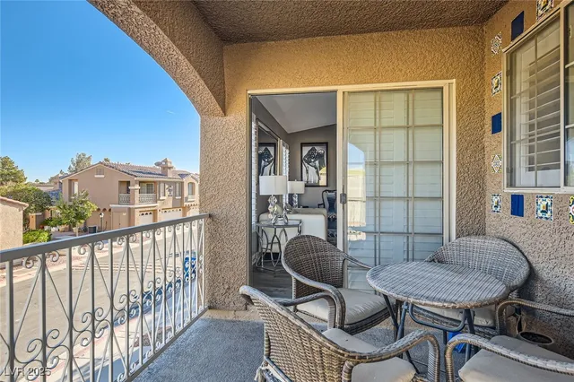 $295,000 | 7250 Diamond Canyon Lane, Unit 204, Las Vegas, NV 89149