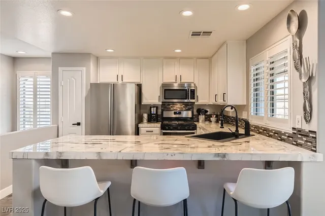 $295,000 | 7250 Diamond Canyon Lane, Unit 204, Las Vegas, NV 89149