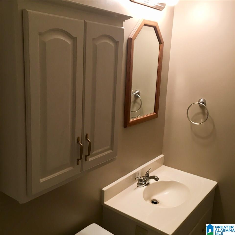 811 Country View Drive Northeast Birmingham, AL 35215 - Photo 20 of 49