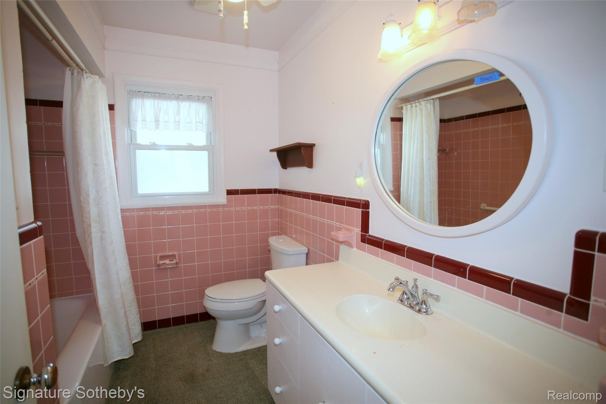 145 North Holcomb Road Clarkston, MI 48346 - Photo 12 of 24 Full Bath