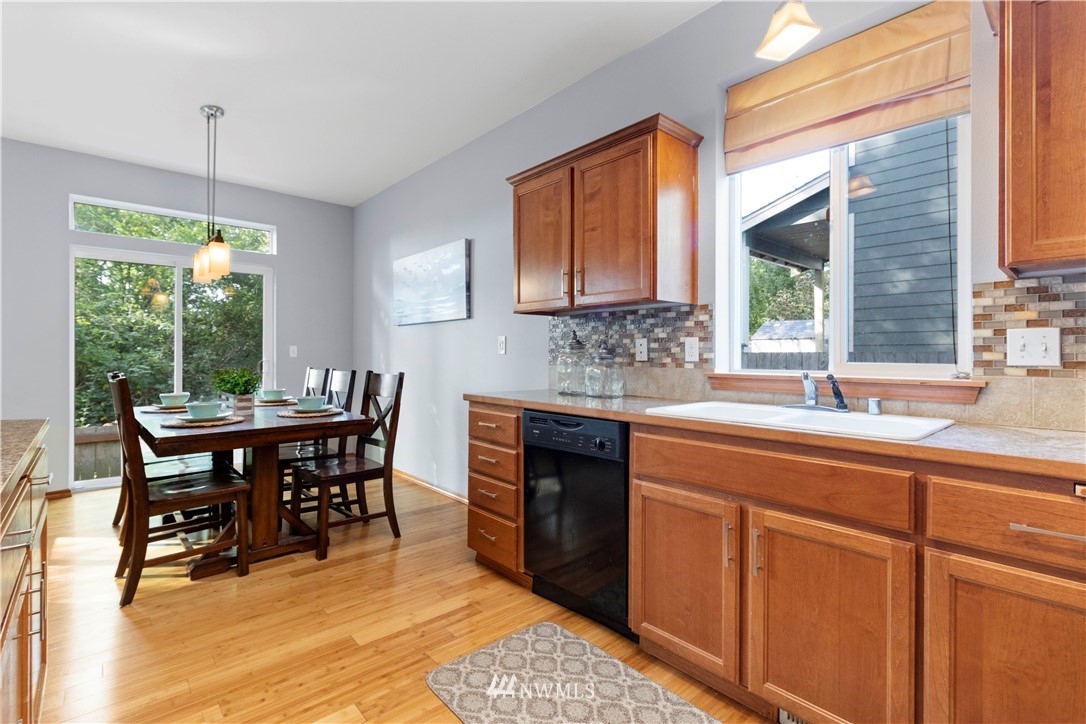 11657 Southeast 189th Place Renton, WA 98058 - Photo 9 of 24 Gallery Image 9