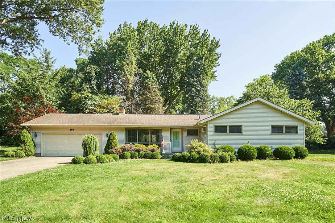 299 West Caston Road New Franklin, OH 44319 - Photo 1 of 23 Ranch-style residence featuring a light-toned siding exterior