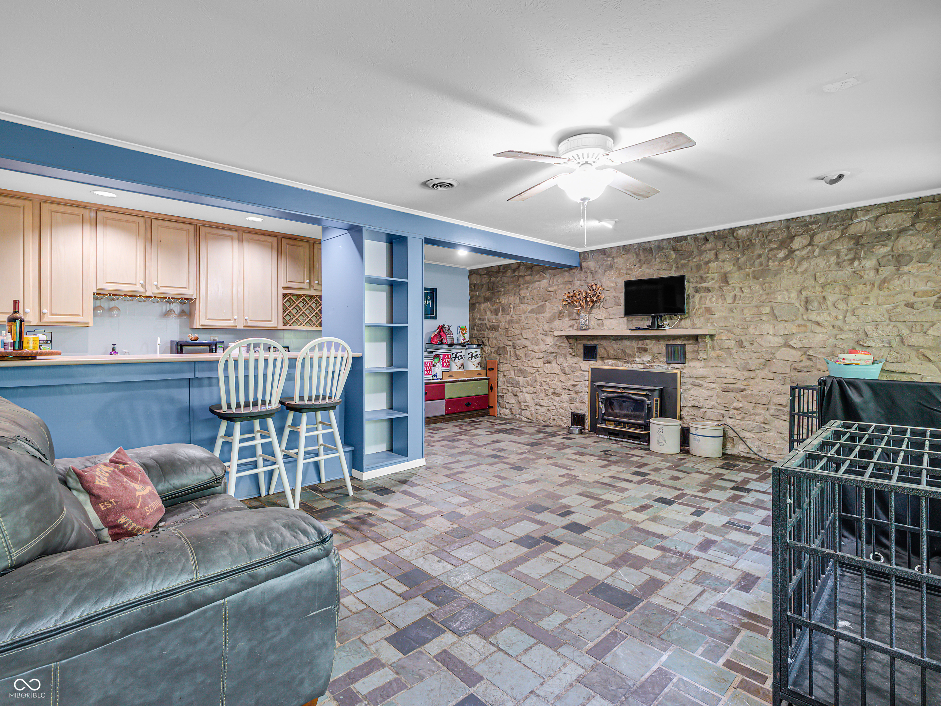 2205 West Stop 11 Road Indianapolis, IN 46217 - Photo 19 of 39 Gallery Image 19