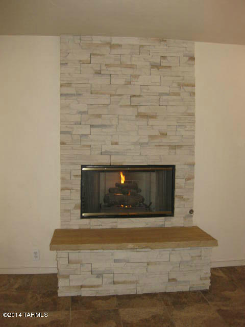 2017 East Rennoc Stravenue Tucson, AZ 85719 - Photo 7 of 38 Gallery Image 7