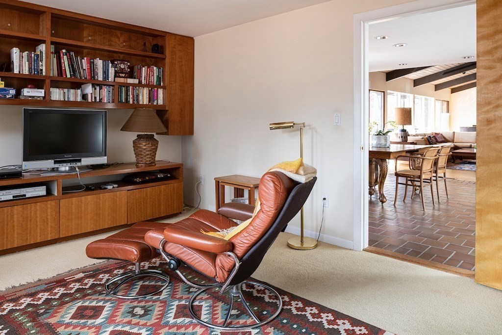 9 Partridge Road Lexington, MA 02420 - Photo 12 of 30