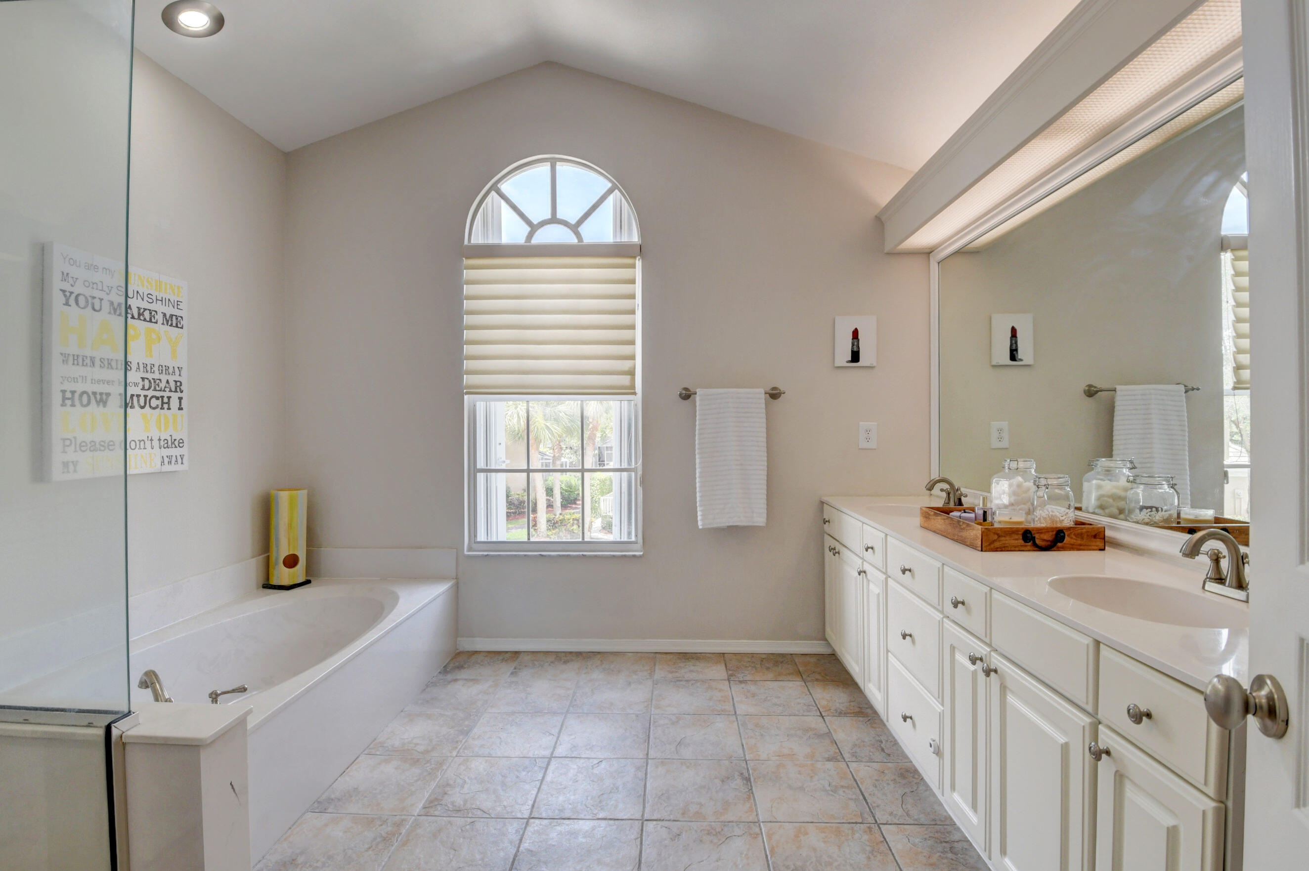 5411 Grand Park Place Boca Raton, FL 33486 - Photo 25 of 26 MASTER BATHROOM