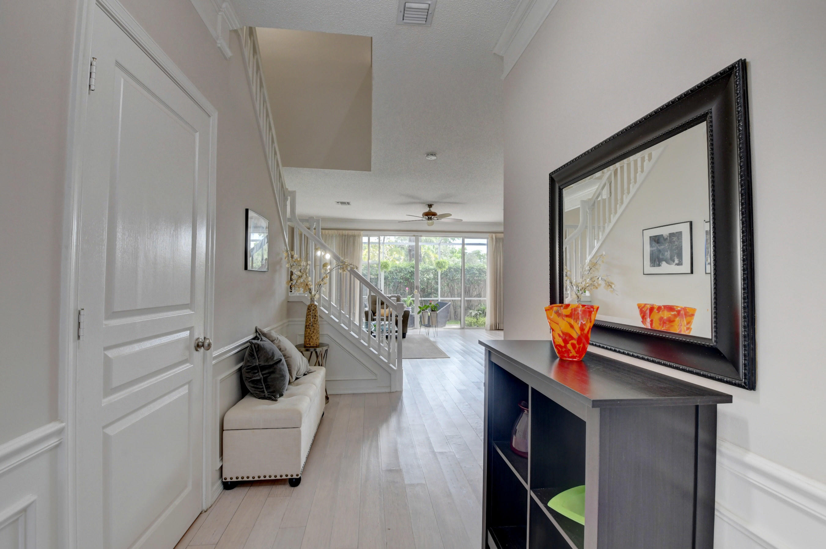 5411 Grand Park Place Boca Raton, FL 33486 - Photo 4 of 26 FOYER