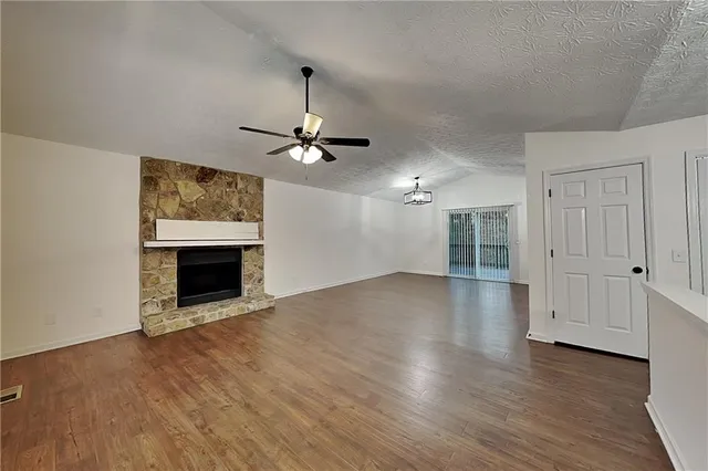 $2,175 | 989 Madison Terrace Northwest, Acworth, GA 30102