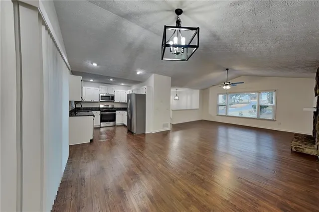 $2,175 | 989 Madison Terrace Northwest, Acworth, GA 30102