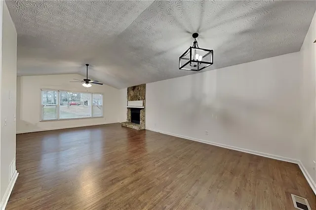 $2,175 | 989 Madison Terrace Northwest, Acworth, GA 30102