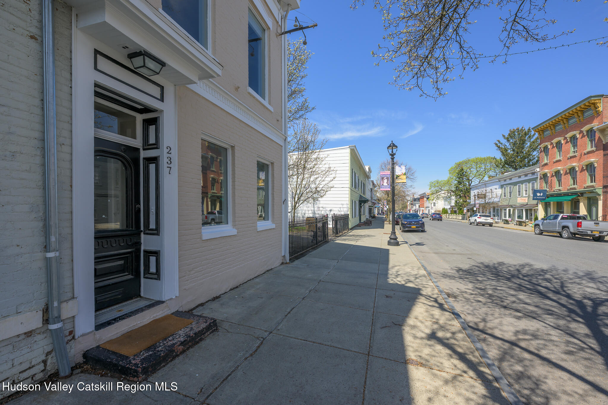 237 Warren Street Hudson, NY 12534 - Photo 36 of 40 Screen - 237 Warren St Hudson NY 12534-9