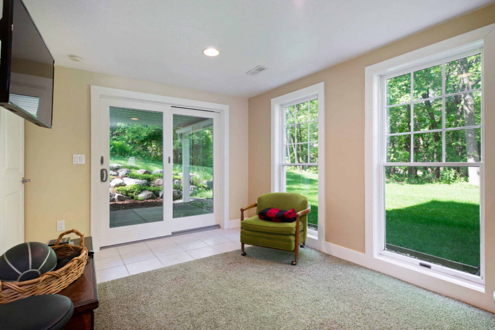 413 Greentree Lane Northeast Ada, MI 49301 - Photo 18 of 61 413GreentreeLaneDrSE-48