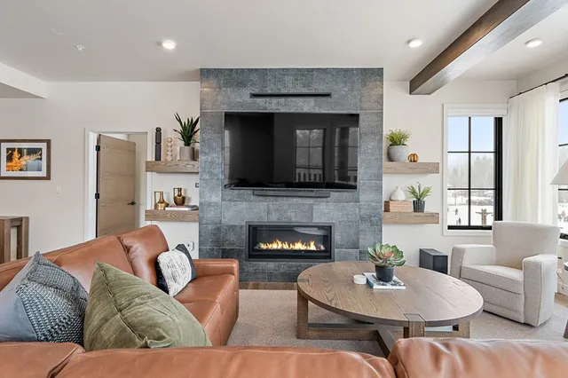 $2,099,000 | 700 Village Drive, Unit 205, Donnelly, ID 83615