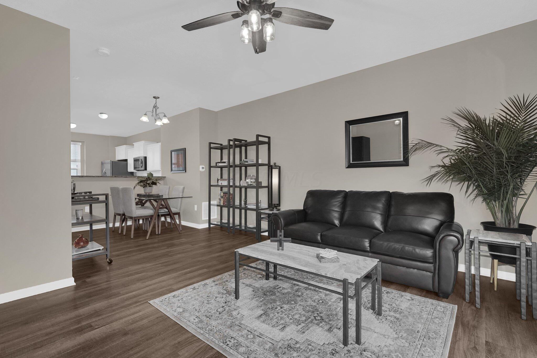 503 Autumn Ridge Circle Pickerington, OH 43147 - Photo 4 of 30 Living Room