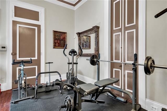 4861 Magazine Street, Unit UPPR New Orleans, LA 70115 - Photo 2 of 17