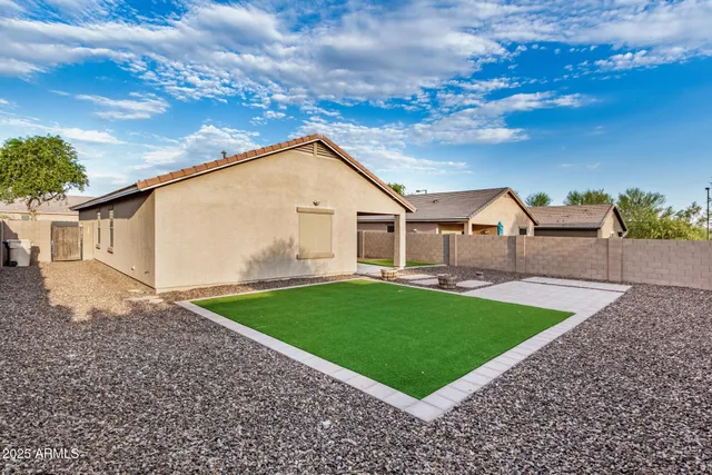$1,800 | 4880 South 246th Lane, Buckeye, AZ 85326