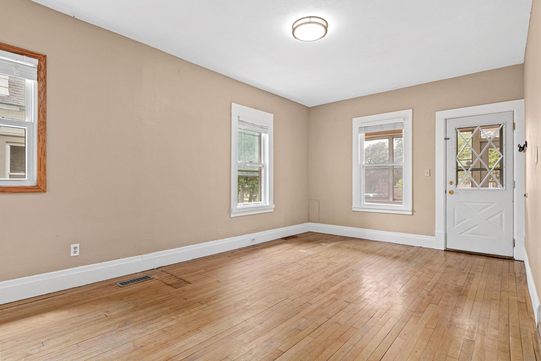 2411 Northeast Madison Street Minneapolis, MN 55418 - Photo 21 of 31
