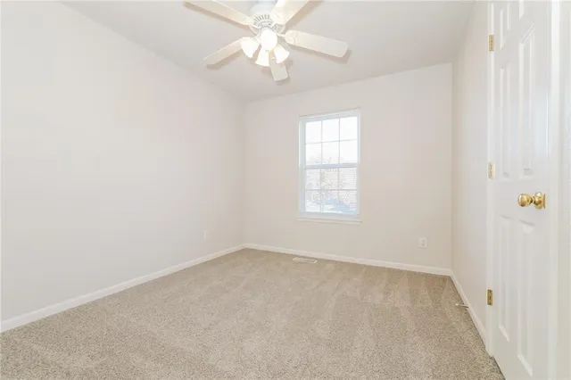 $2,185 | 11416 North Wyandotte Street, Kansas City, MO 64155