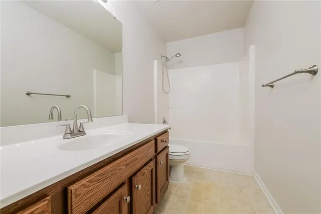 $2,185 | 11416 North Wyandotte Street, Kansas City, MO 64155