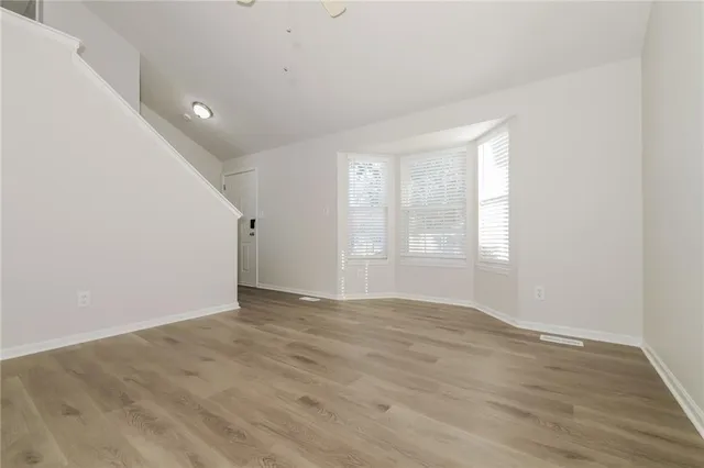 $2,185 | 11416 North Wyandotte Street, Kansas City, MO 64155