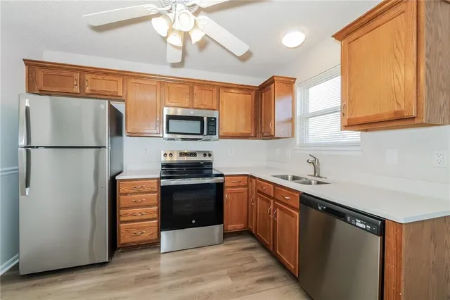 $2,185 | 11416 North Wyandotte Street, Kansas City, MO 64155