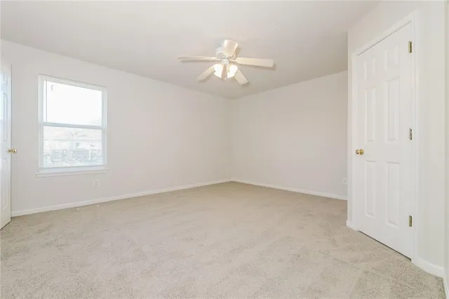 $2,185 | 11416 North Wyandotte Street, Kansas City, MO 64155