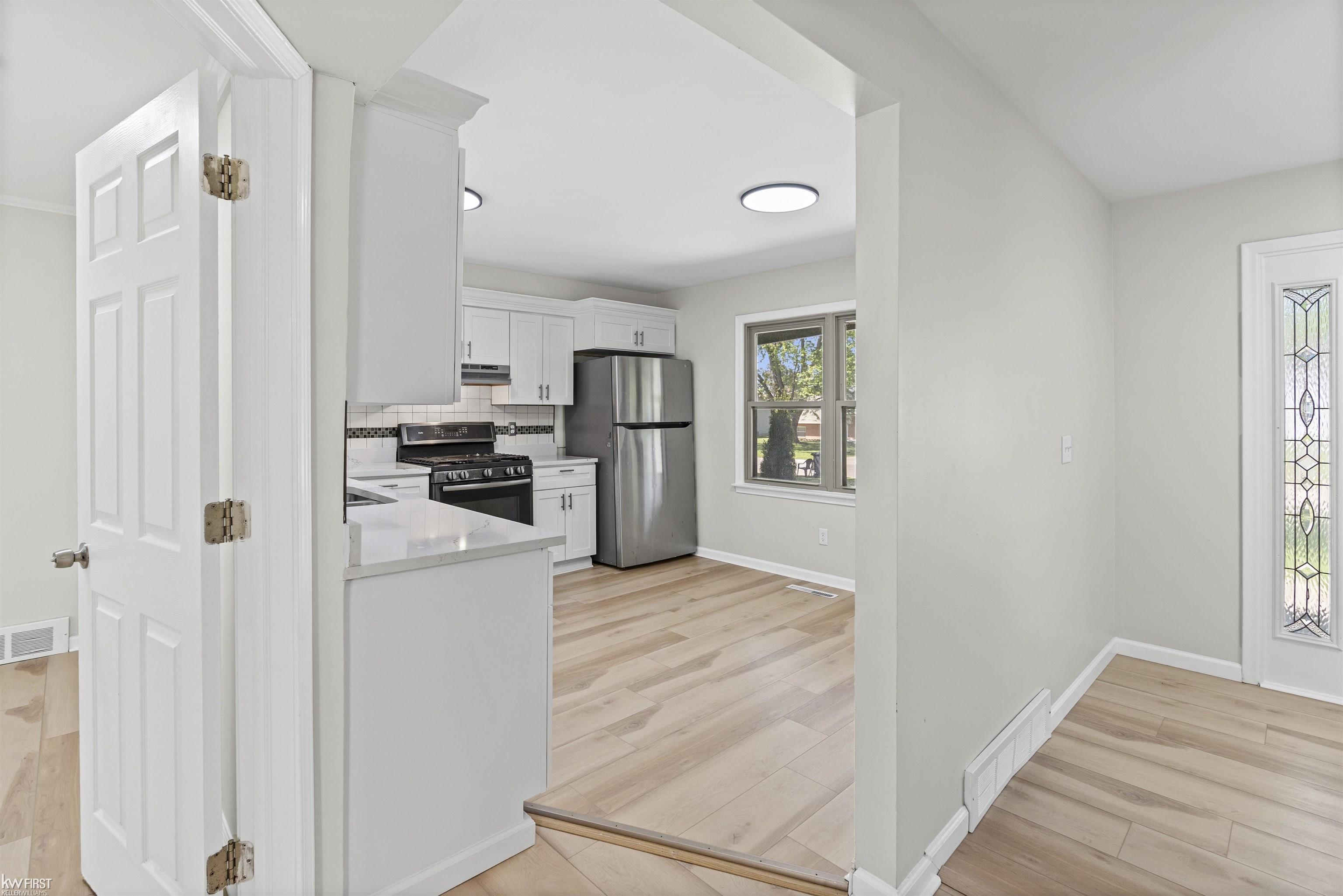 3183 Bridle Path Flint, MI 48507 - Photo 20 of 79