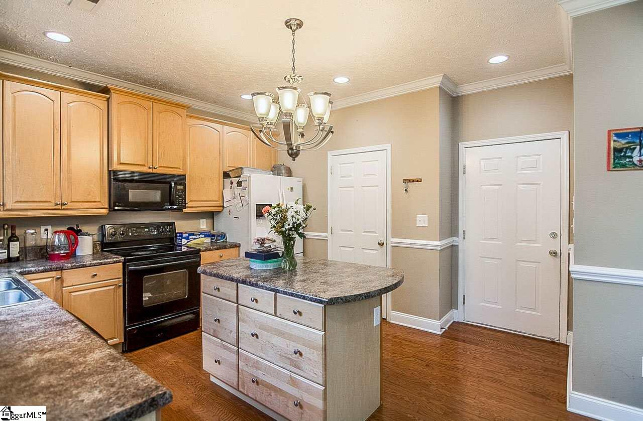 216 Jones Road Taylors, SC 29687 - Photo 13 of 35 Gallery Image 13