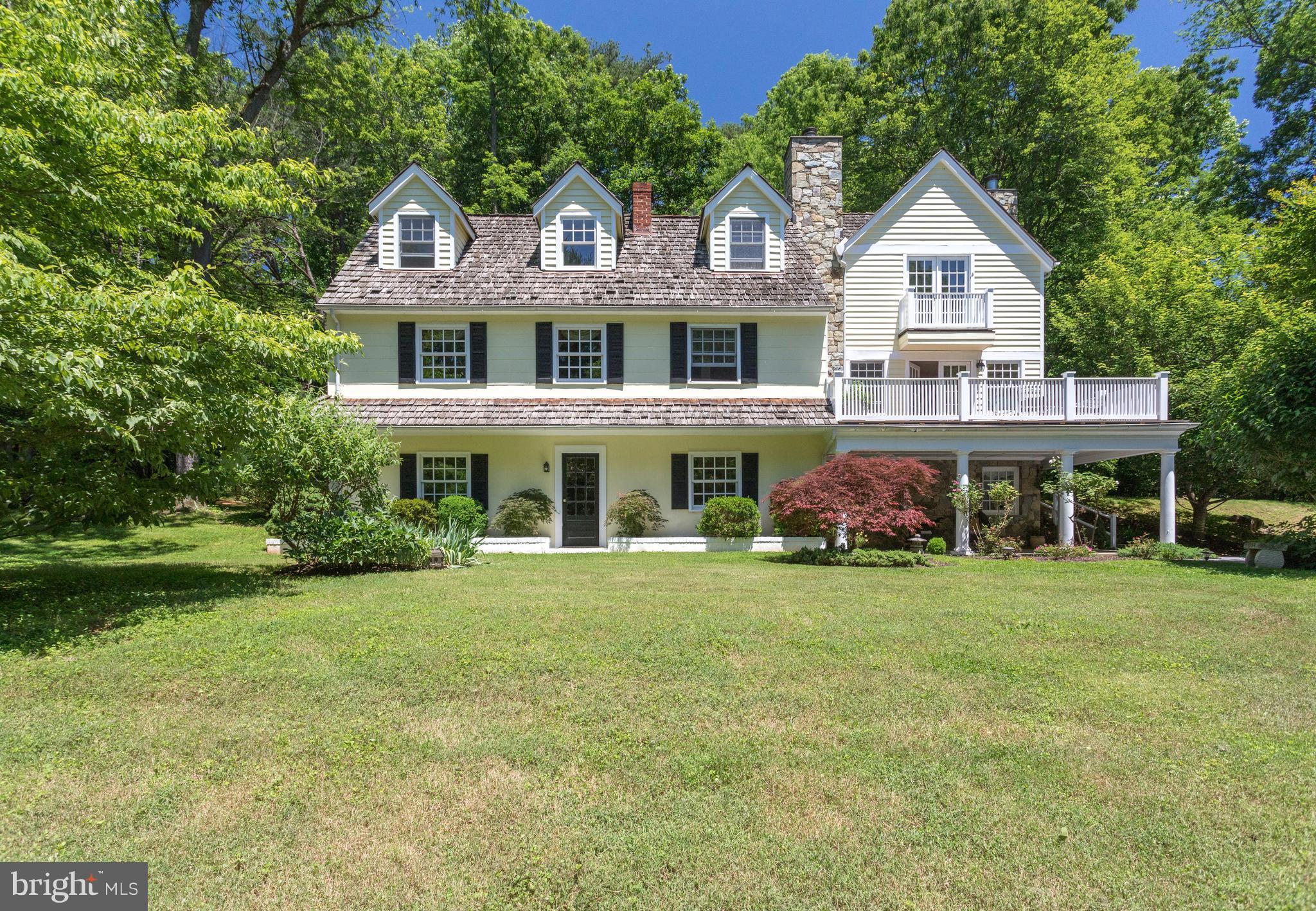 11339 Vale Road Oakton, VA 22124 - Photo 1 of 30 Exterior (Front)