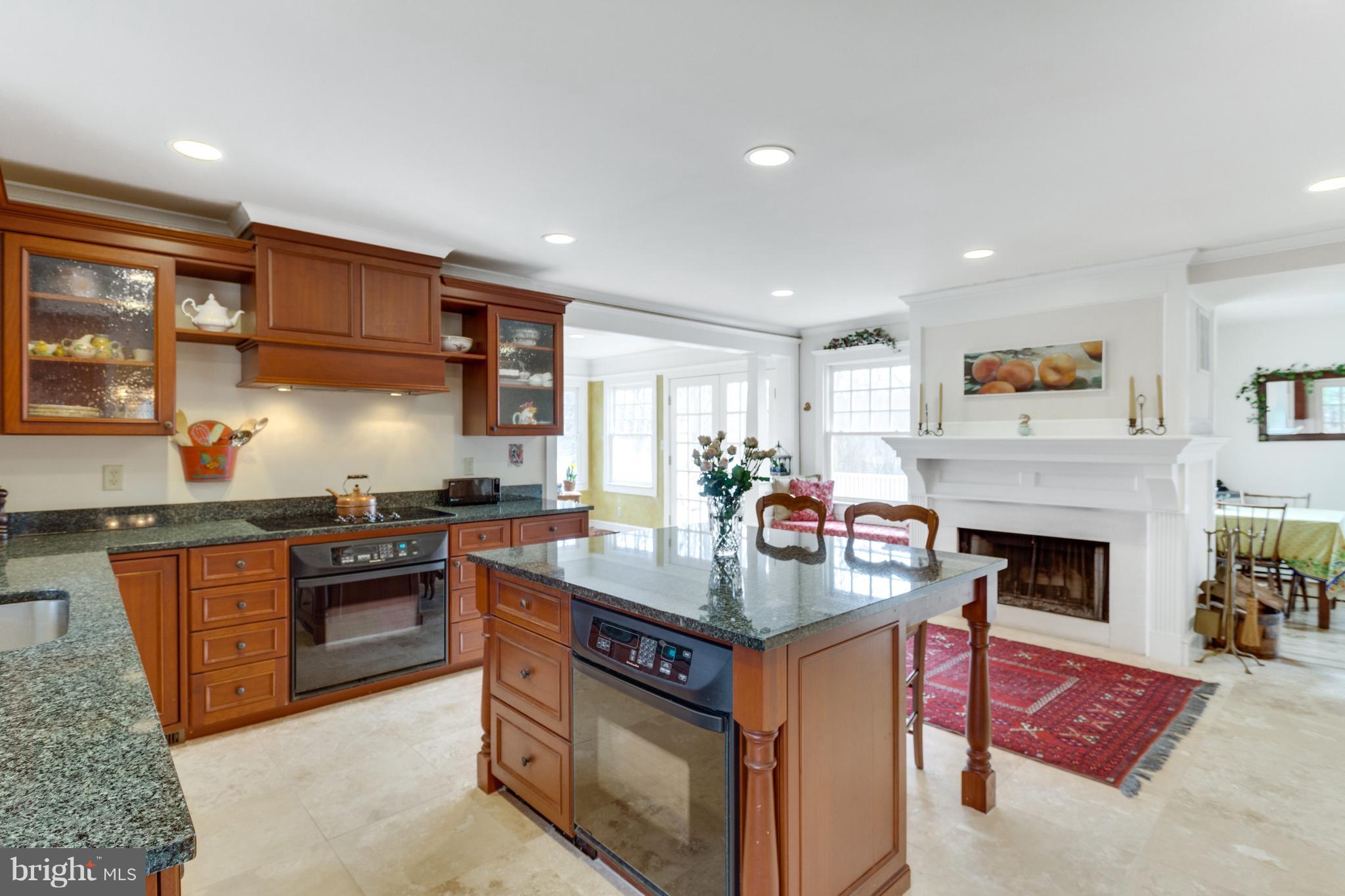 11339 Vale Road Oakton, VA 22124 - Photo 4 of 30 Kitchen