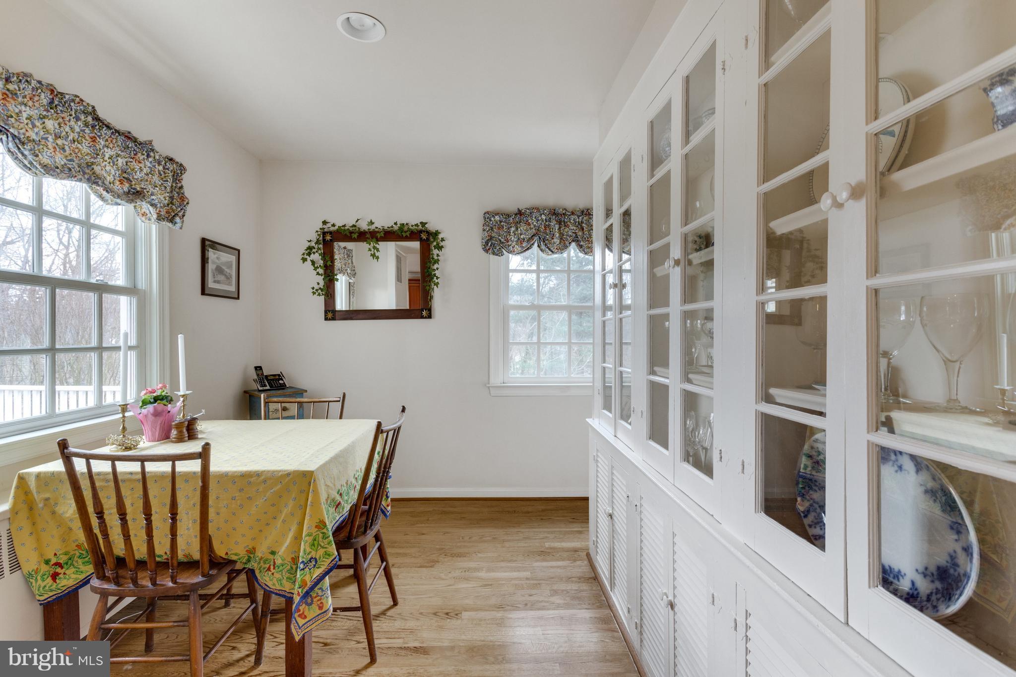 11339 Vale Road Oakton, VA 22124 - Photo 7 of 30 Kitchen