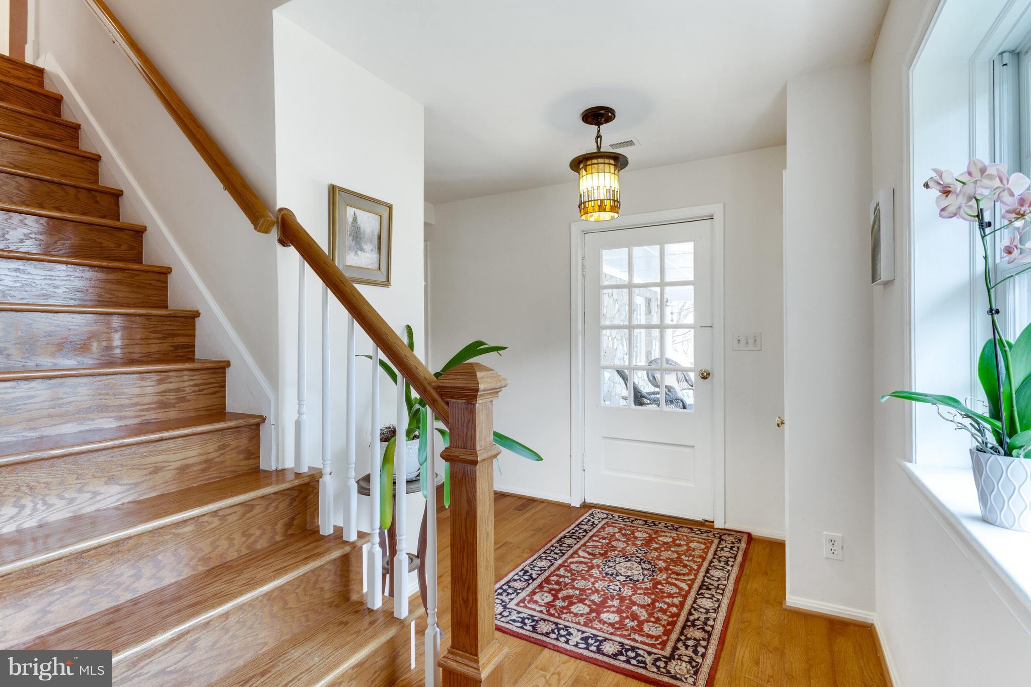 11339 Vale Road Oakton, VA 22124 - Photo 10 of 30 Family Room