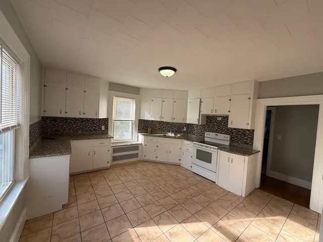 $3,500 | 148 George Street, Unit 2, Medford, MA 02155