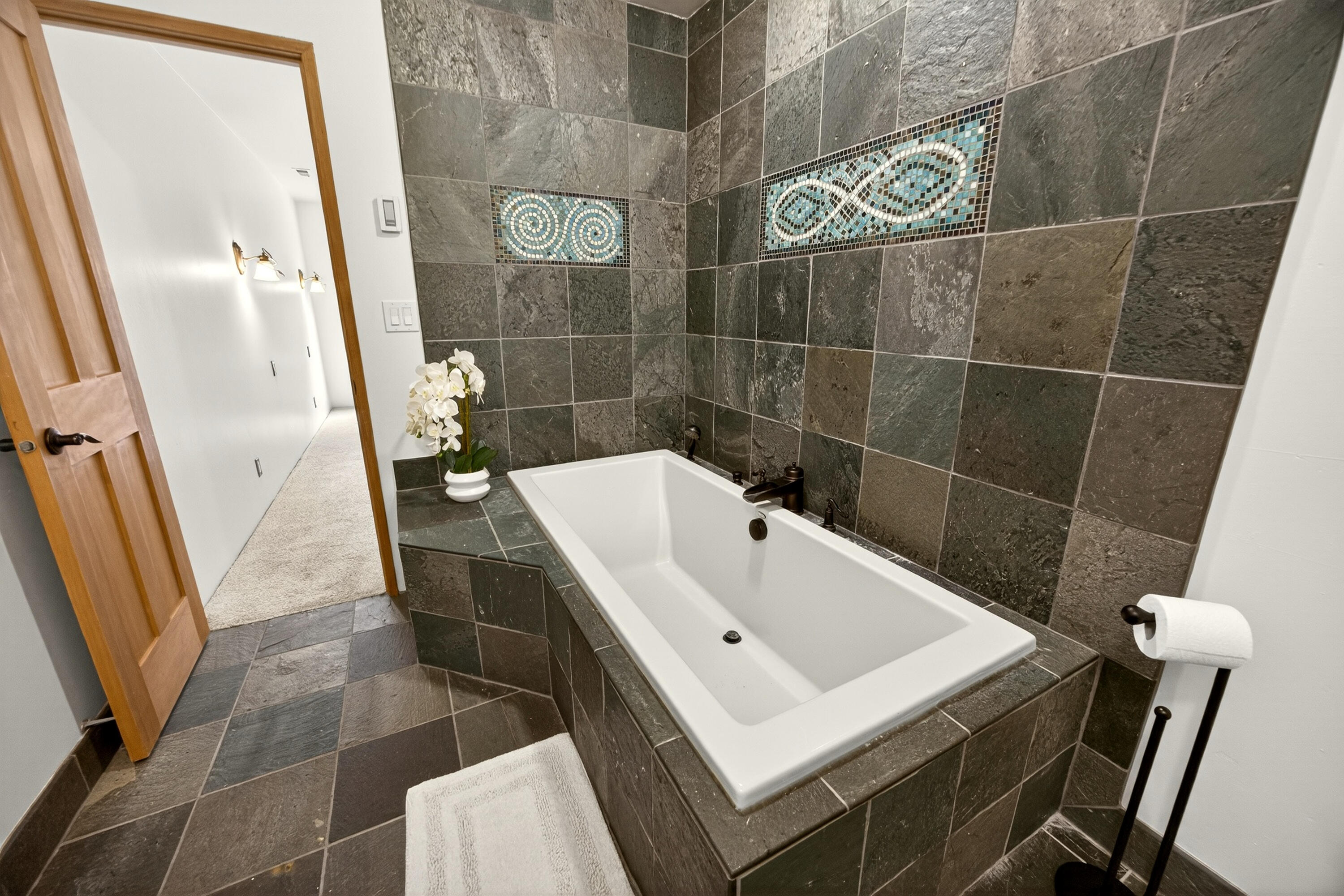 2922 Anderson Creek Road Talent, OR 97540 - Photo 24 of 37 Soaking tub and custom tile surround.