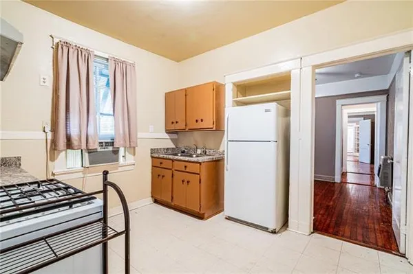 $1,000 | 2751 Verbena Street, New Orleans, LA 70122