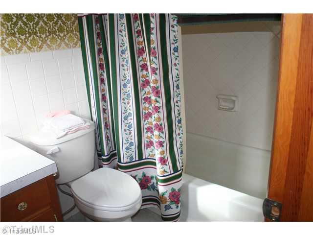 2461 Hawkins Road Germanton, NC 27019 - Photo 13 of 16 Bath.