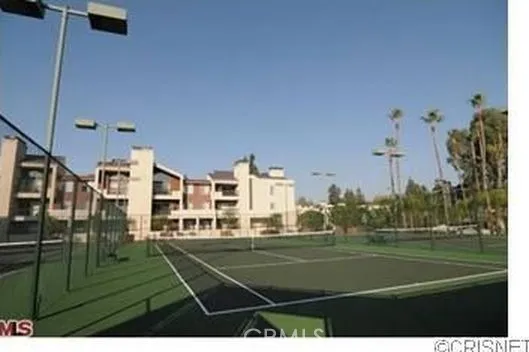 $2,695 | 5500 Owensmouth Avenue, Unit 204, Woodland Hills, CA 91367