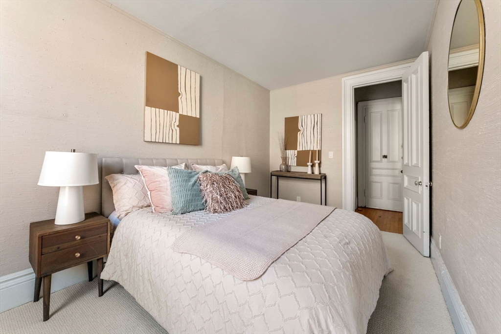 119 Marlborough Street, Unit 6 Boston, MA 02116 - Photo 12 of 19