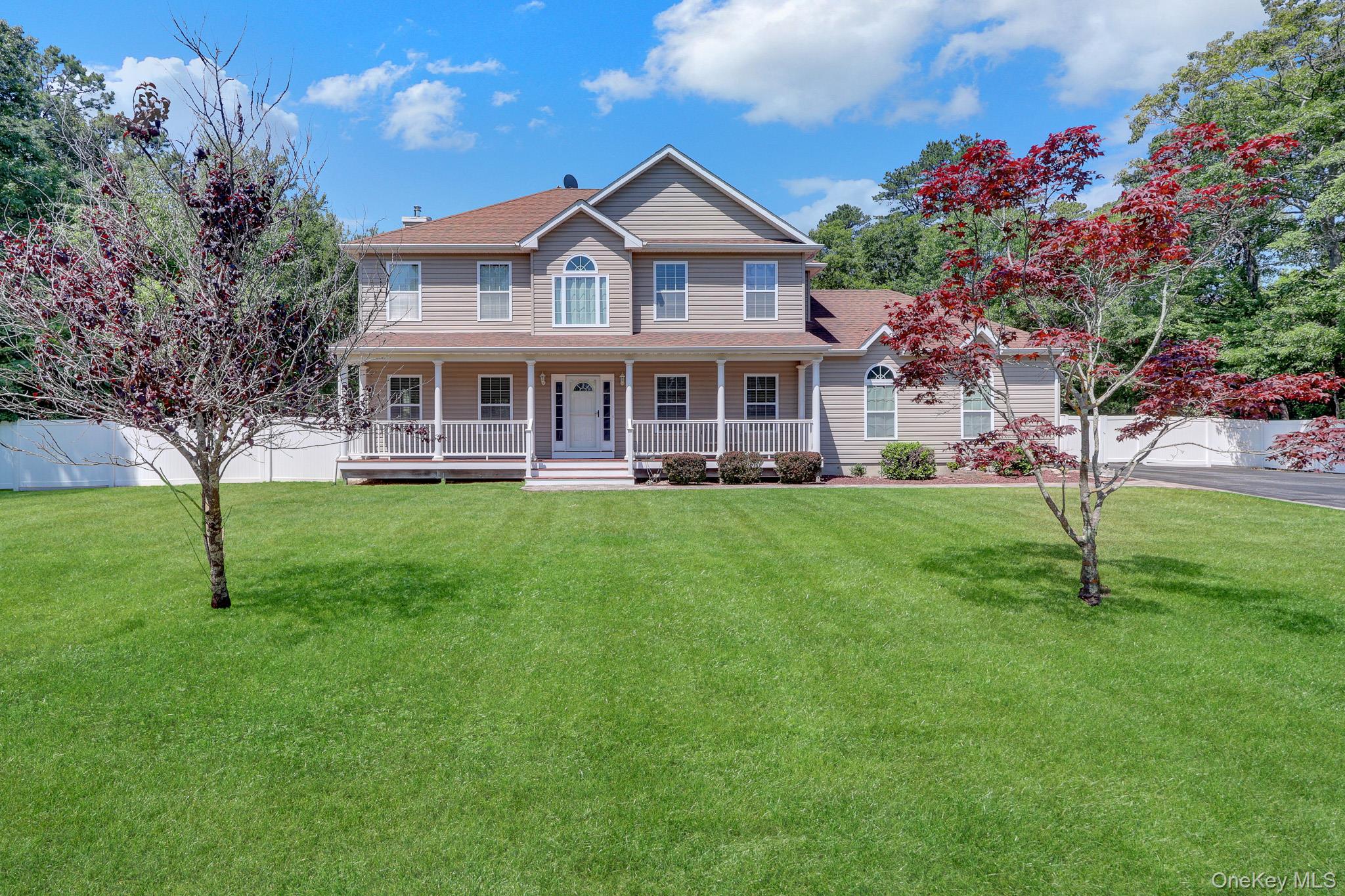 144 Mill Road Yaphank, NY 11980 - Photo 2 of 22