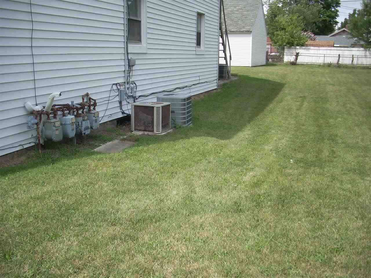 1202 West 7th Street Mishawaka, IN 46544 - Photo 3 of 10